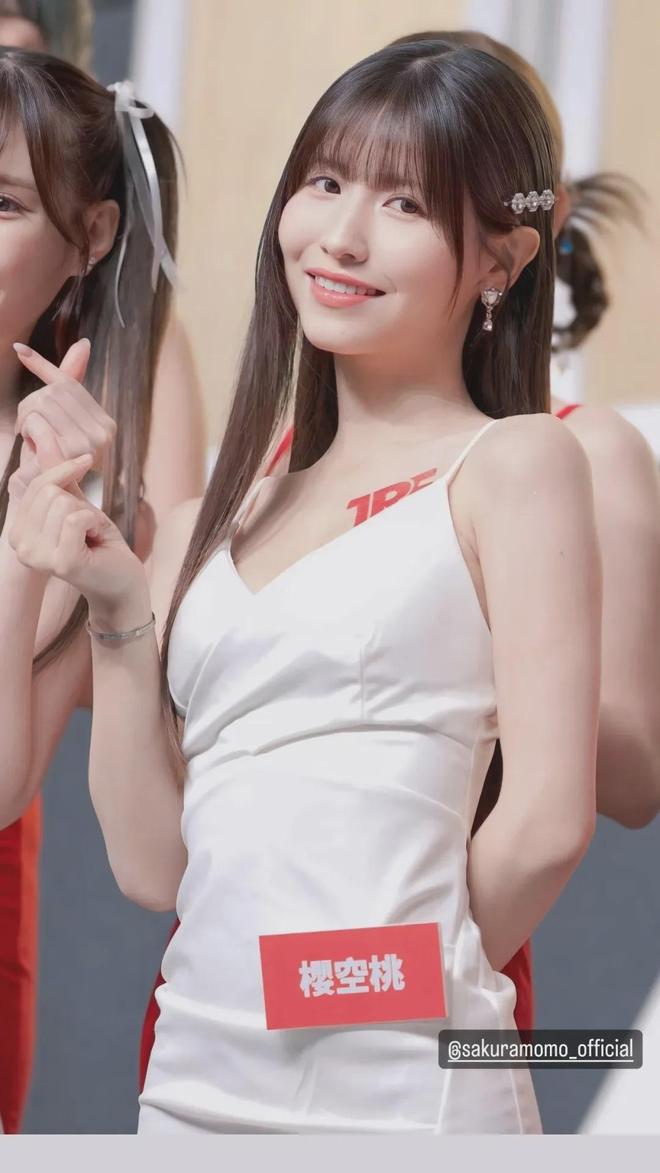 暗黑界的暴走甜心G杯下的叛逆与救赎j9九游会俱乐部登录入口樱空桃：(图5)